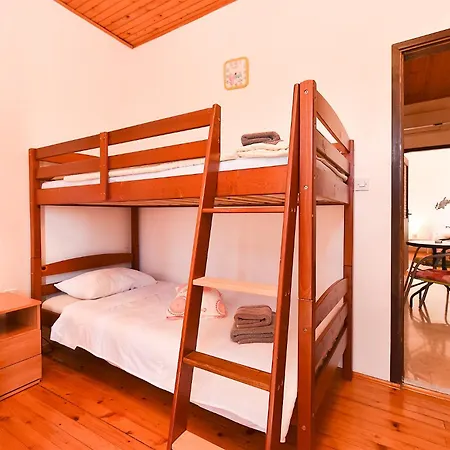 Apartment Meri 603 Medulin