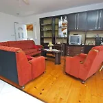 Meri 603 Apartment